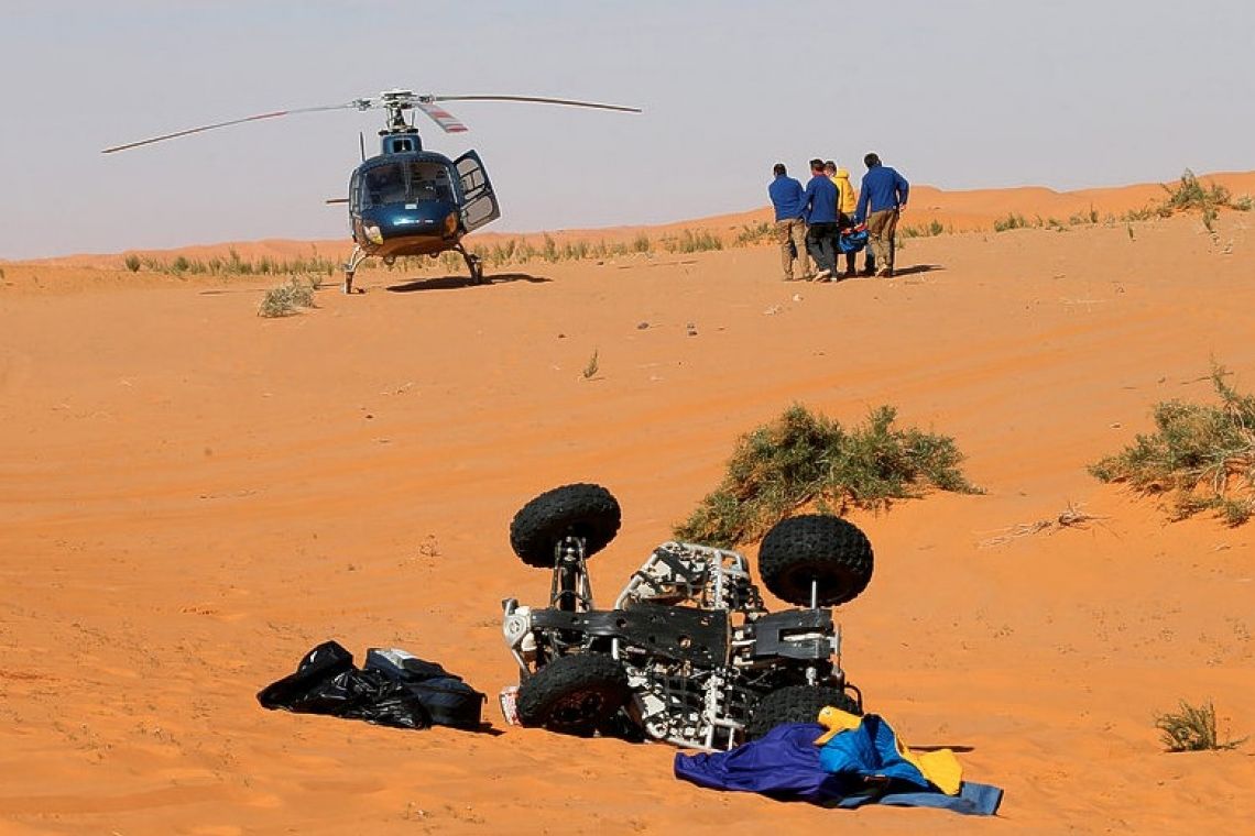  Peterhansel wins stage six as Sainz extends Dakar lead