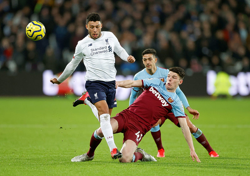 Liverpool sink West Ham to open 19-point lead