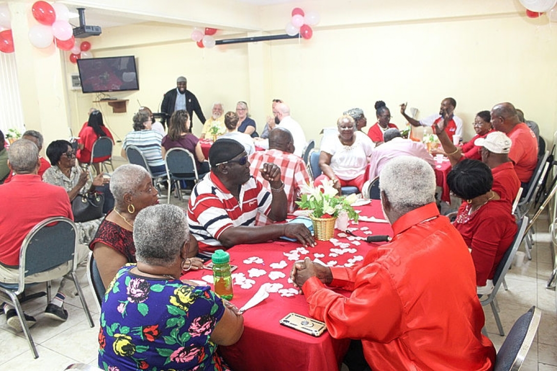 Rotary Mid Isle delights seniors with  lunch in ‘Rotary has heart’ project