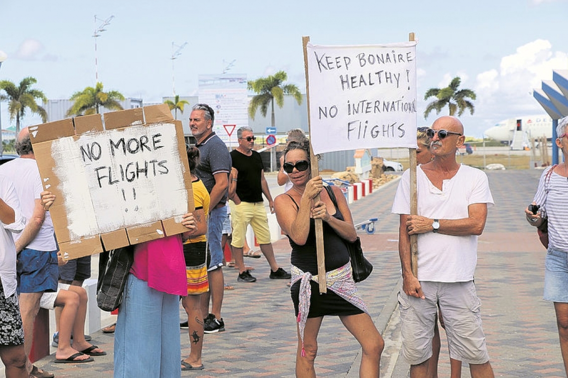 No more flights from Canada, US to Caribbean Netherlands