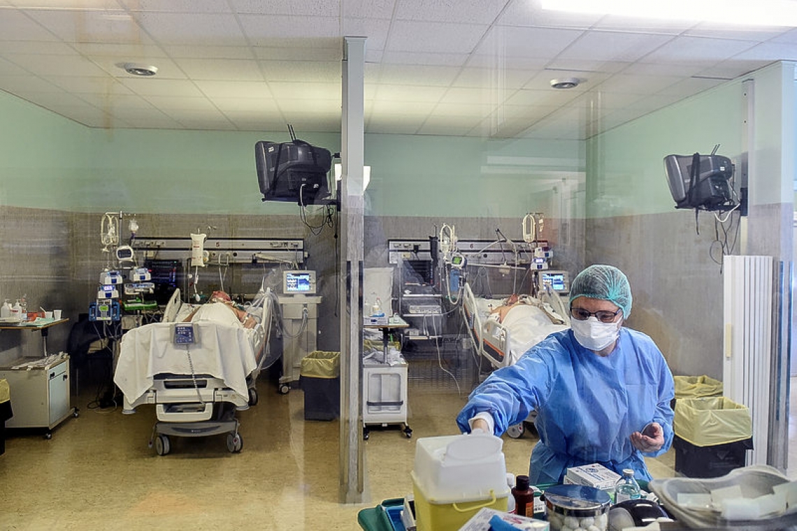 Watching patients die alone breaks doctors' hearts