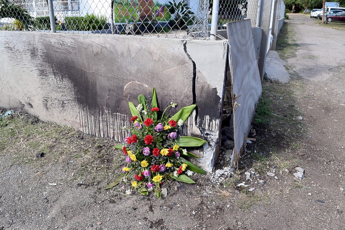 Roadside tribute