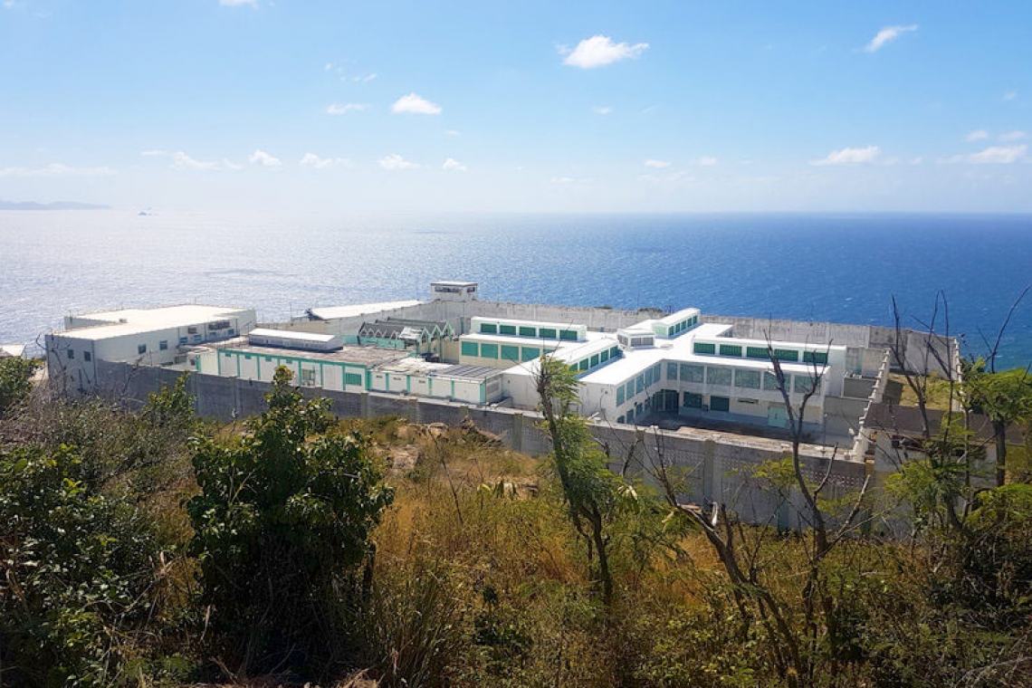 ‘St. Maarten prison should  be part of financial aid talks’