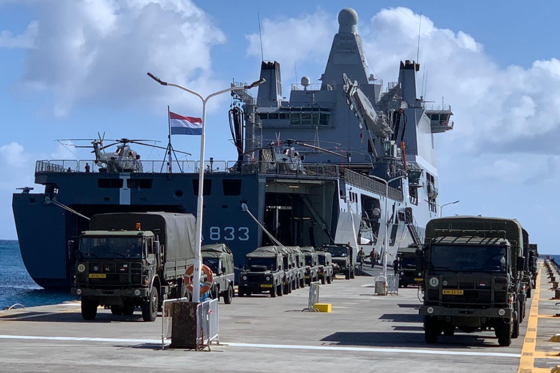       Navy ship arrives to  help in corona crisis   