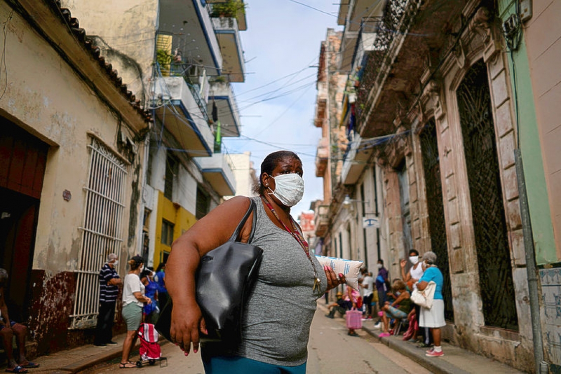Online shopping highlights Cuba's inequality gap