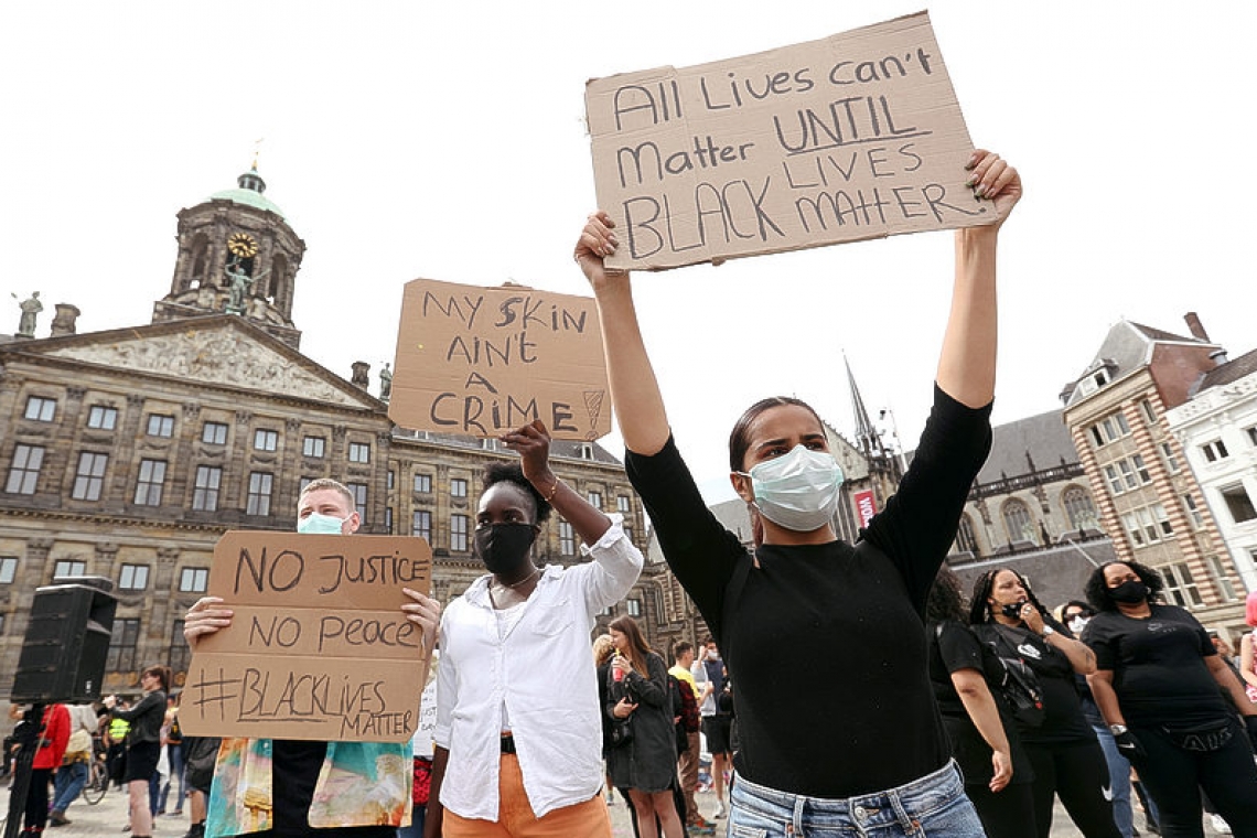       Massive Amsterdam protest  against George Floyd’s death   