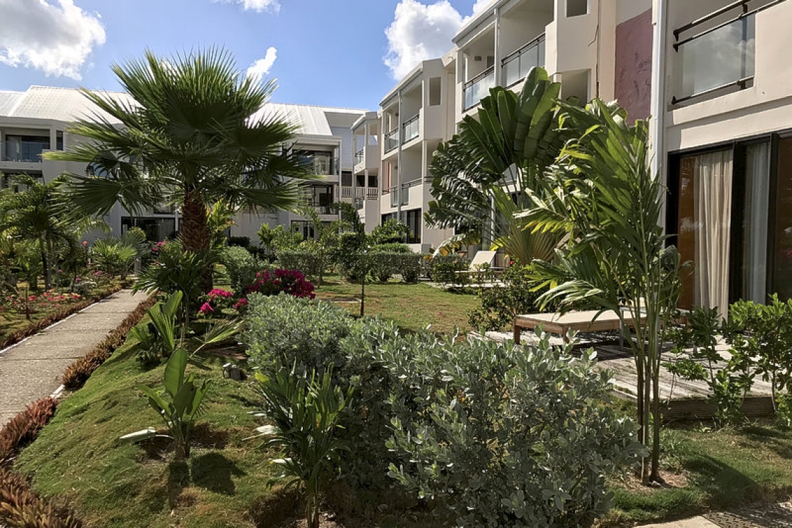       French-side hoteliers lambast ‘unfair and  unequal’ treatment of overseas territories   