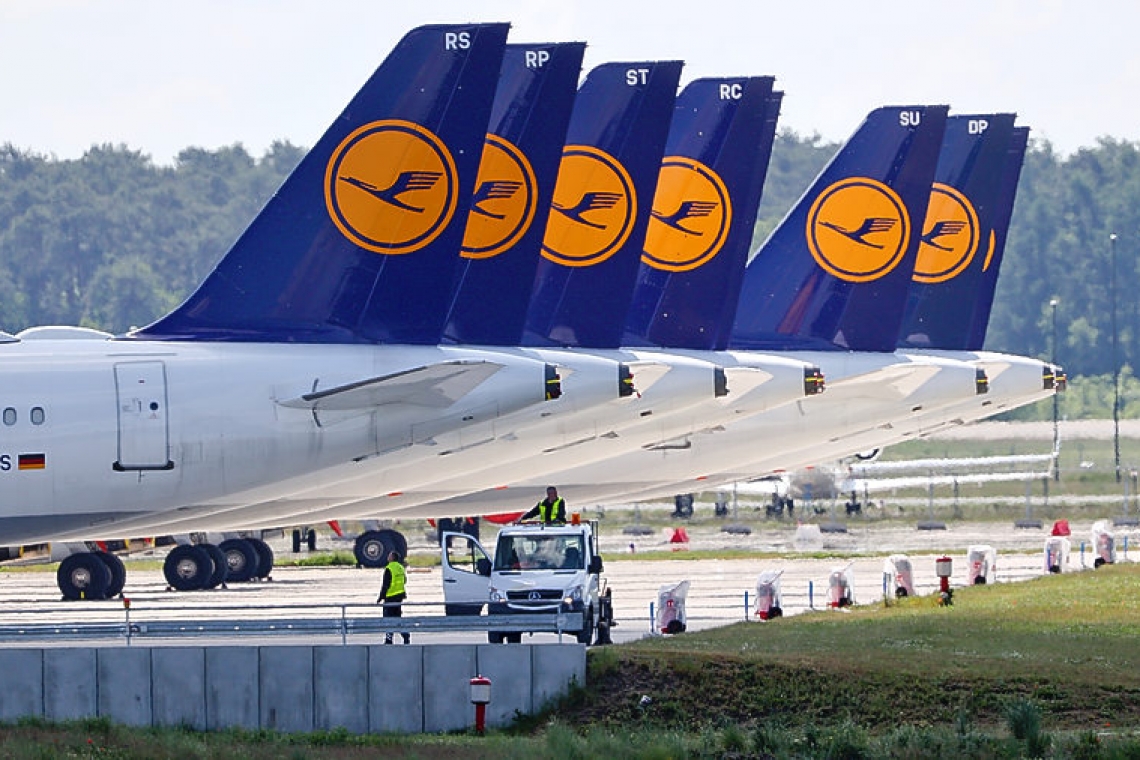 Lufthansa warns of threat to $10 billion bailout deal