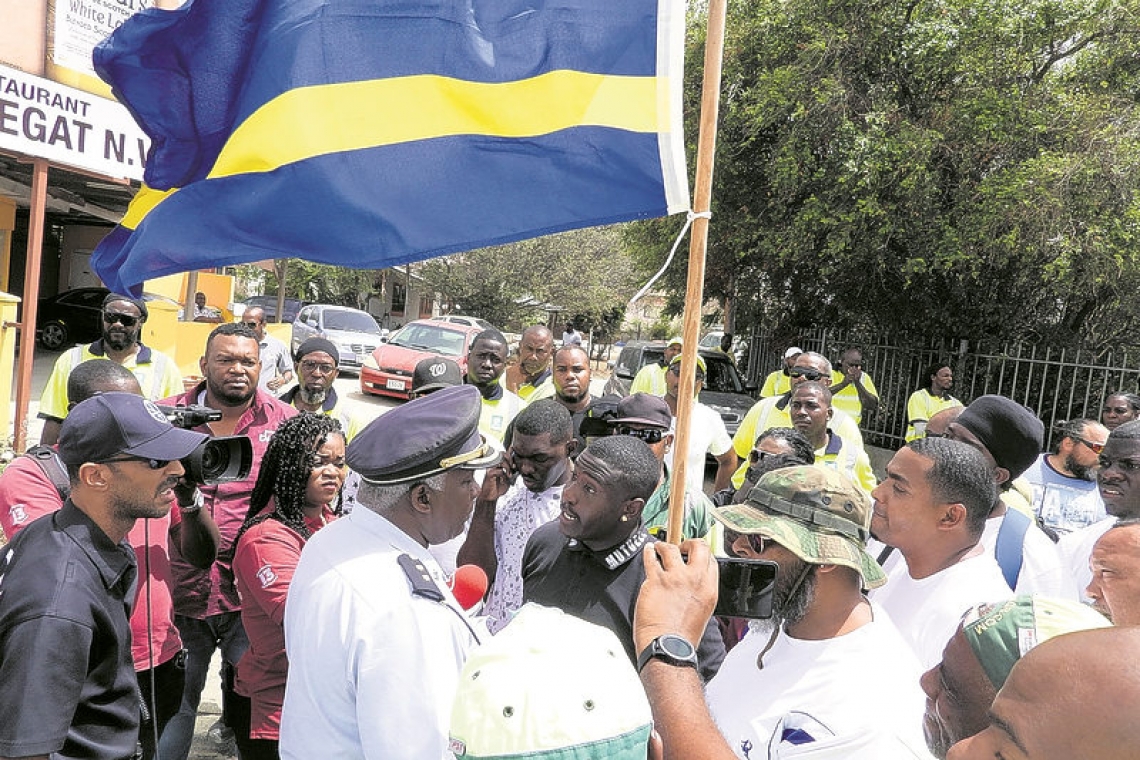  Curaçao protest  gets out of hand   