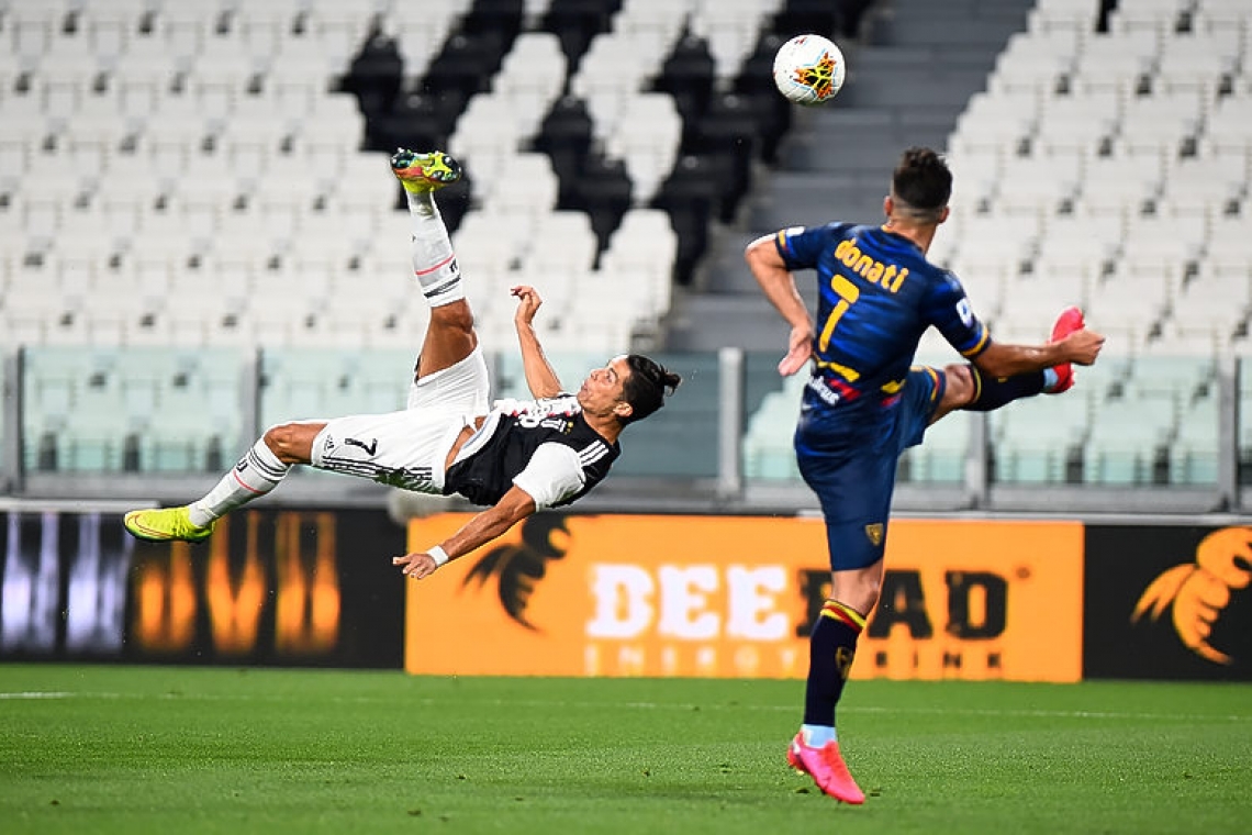 Ronaldo runs riot as Juve  crush 10-man Lecce 4-0