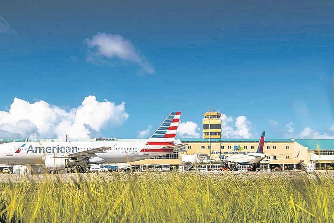       Aruba received 4,000  guests, many from US   