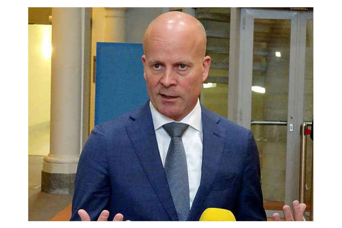 Dutch to transfer NAf. 19.3M for St. Maarten payroll support
