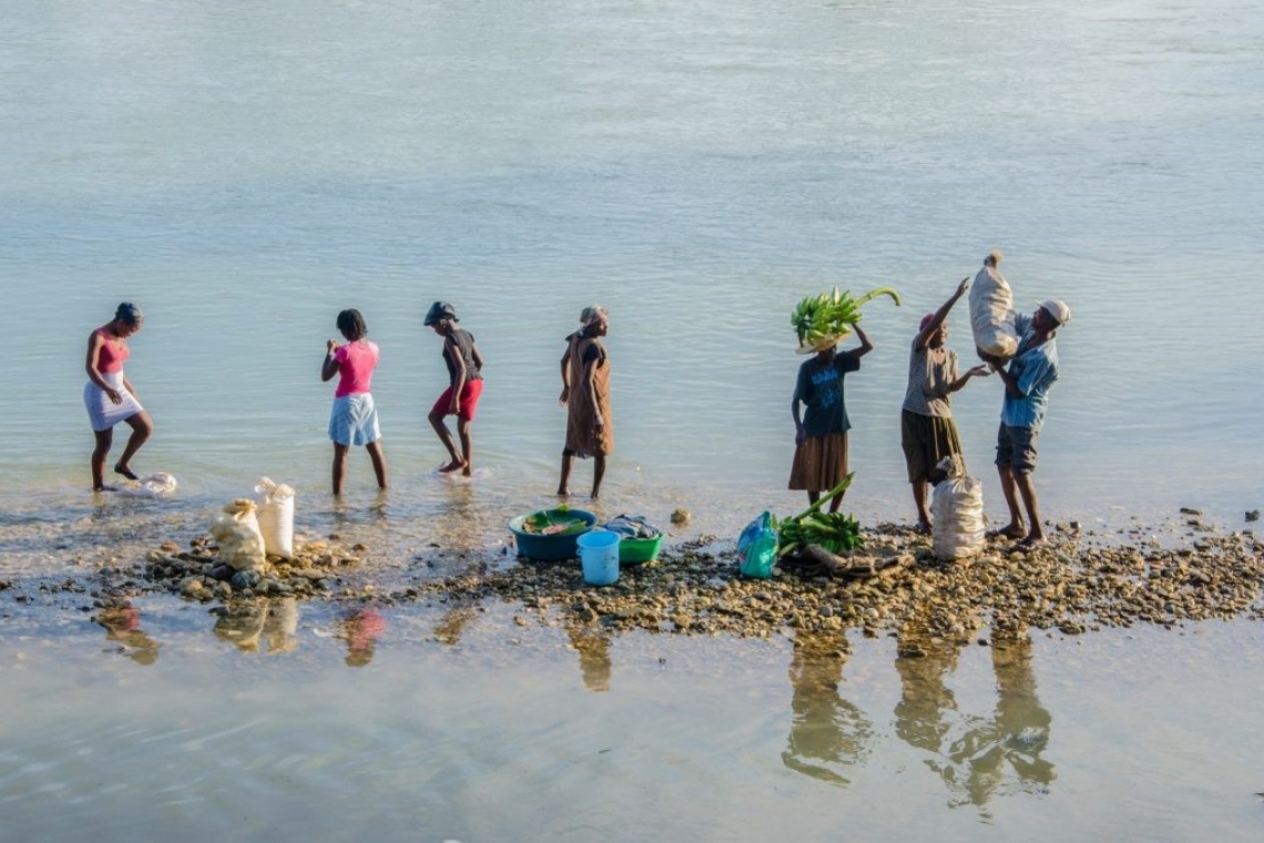    IDB gives US $27M to Haiti  for fight against pandemic         