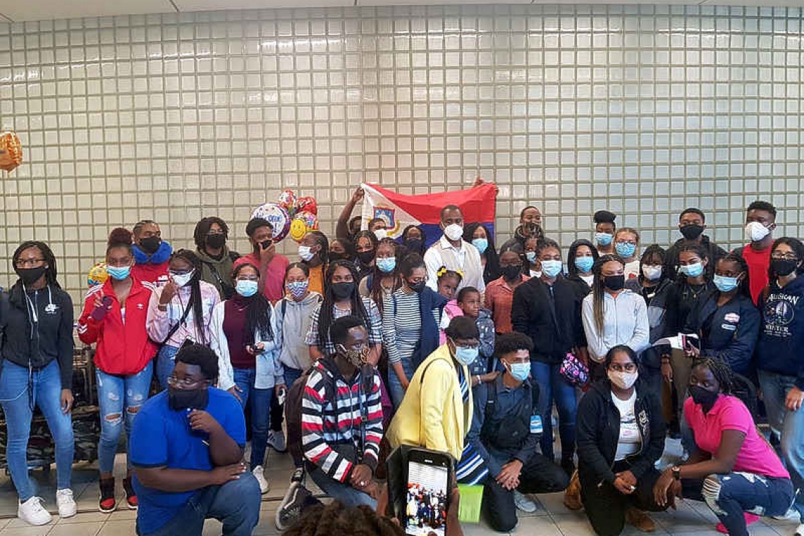 Warm welcome for 36  St. Maarten students