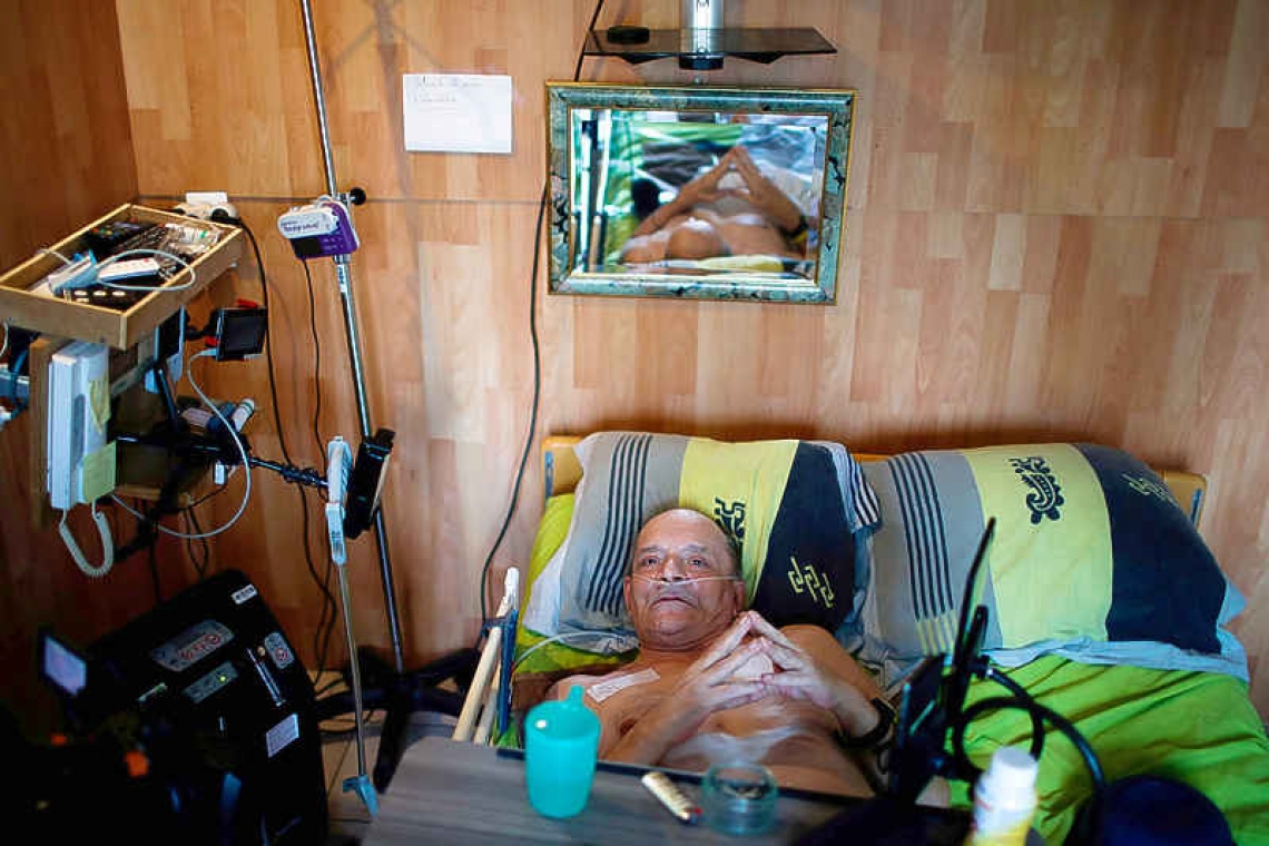 Facebook blocks livestream of euthanasia campaigner's death