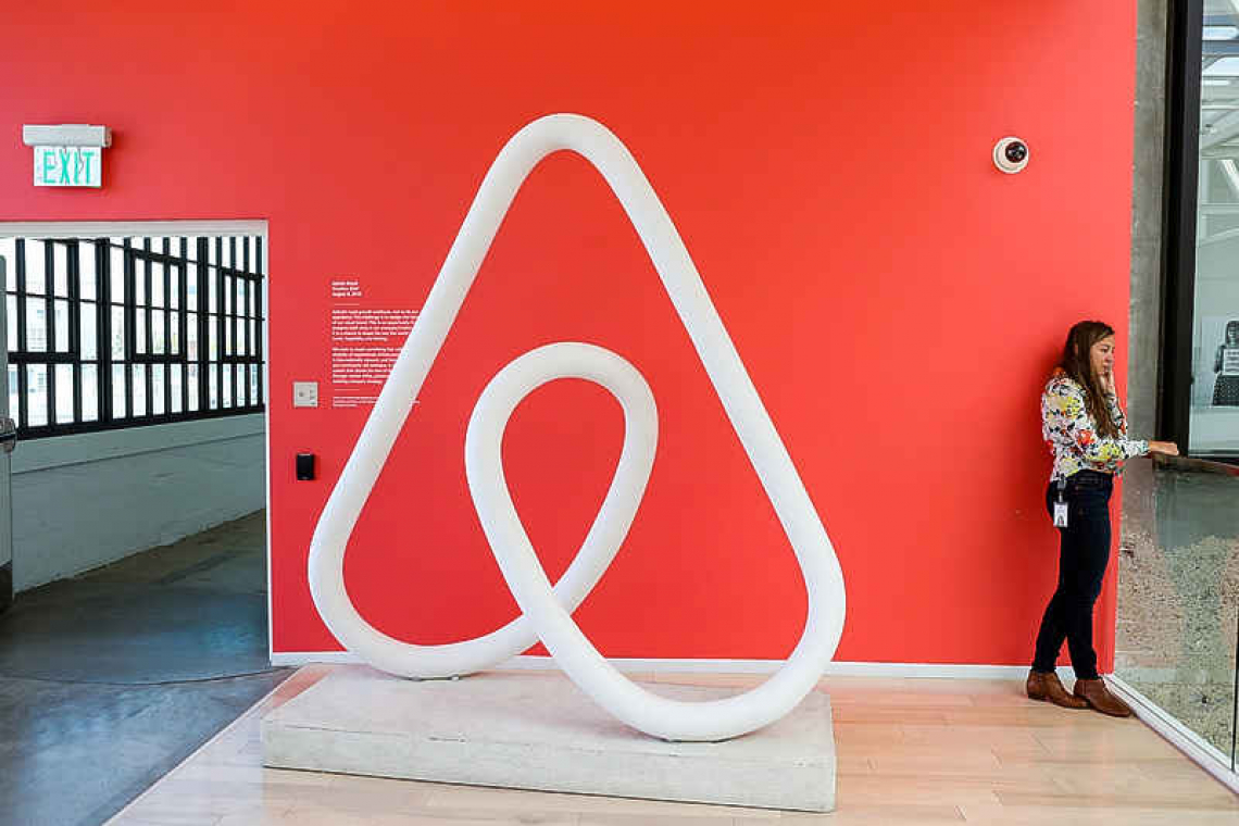 Airbnb aims to raise roughly $3 billion in IPO