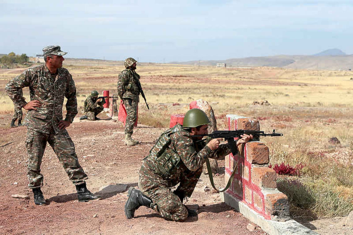 US announces new Nagorno-Karabakh ceasefire, but fighting persists