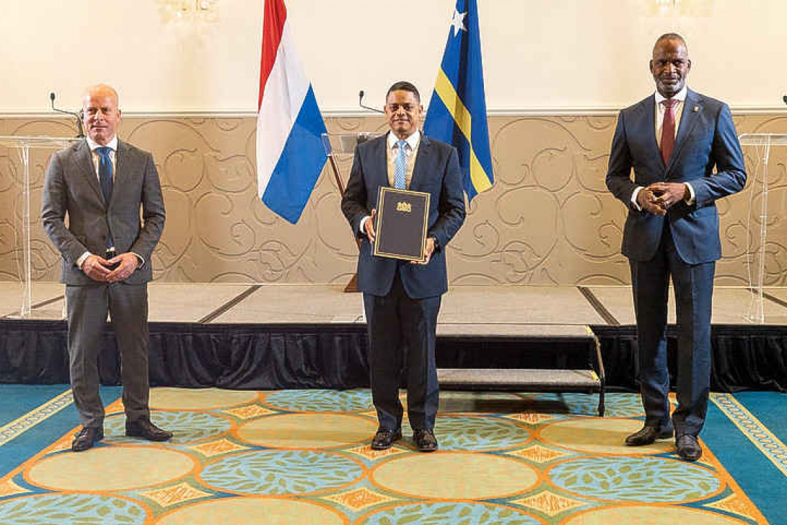       Curaçao and the Netherlands  sign historic political accord   