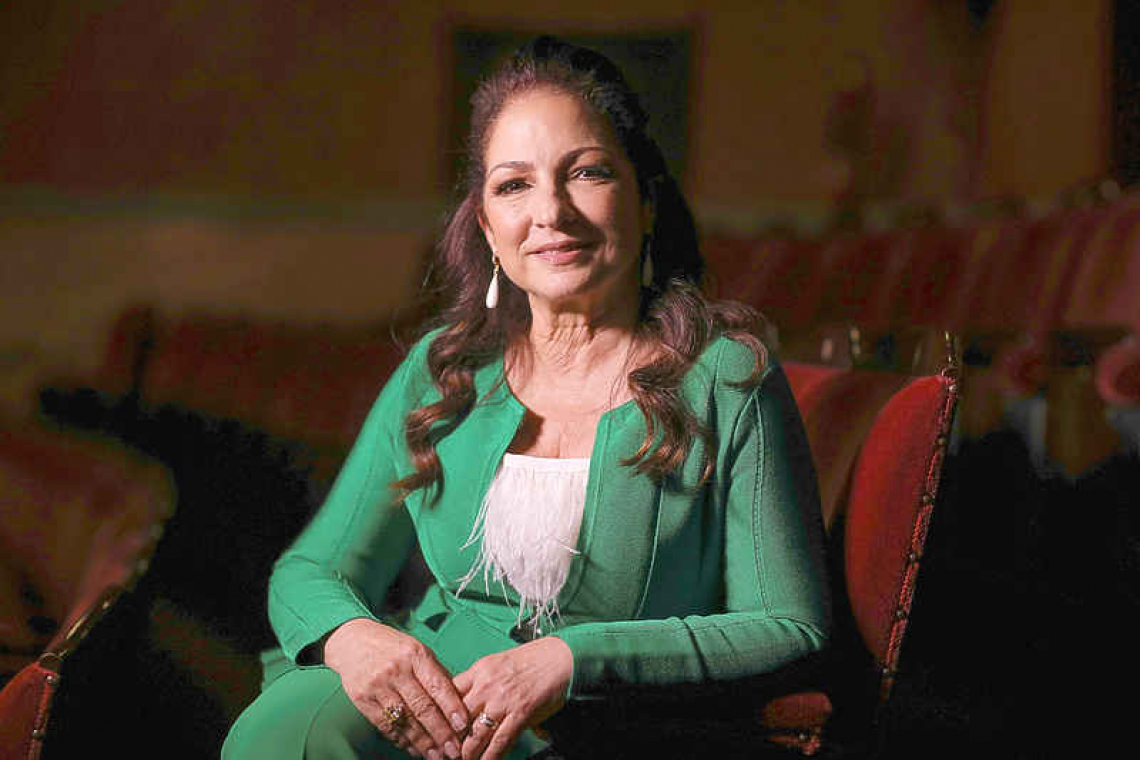 Gloria Estefan pitches in for star event to help US nurses