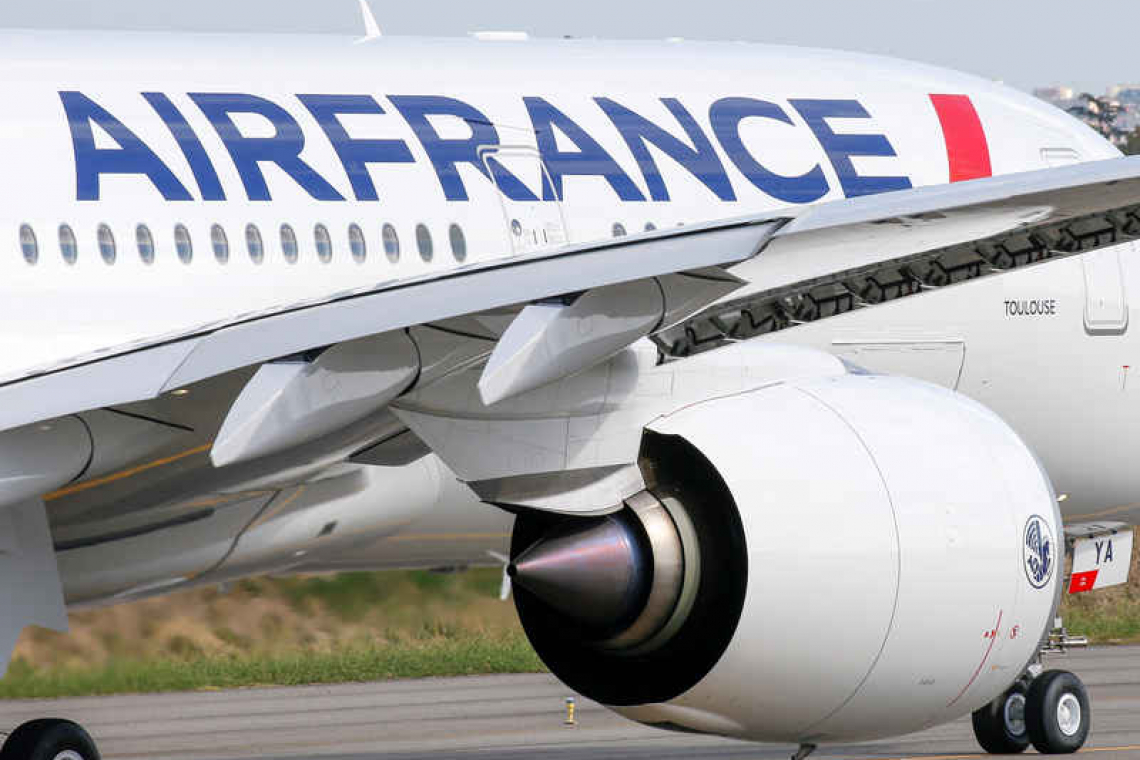 Air France-KLM in talks on 6 bln euro cash raise