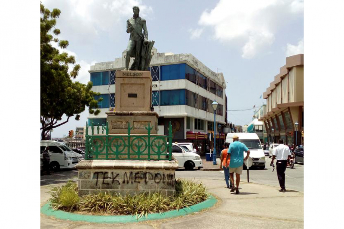       Barbados removes Nelson statue  in break with its colonial past