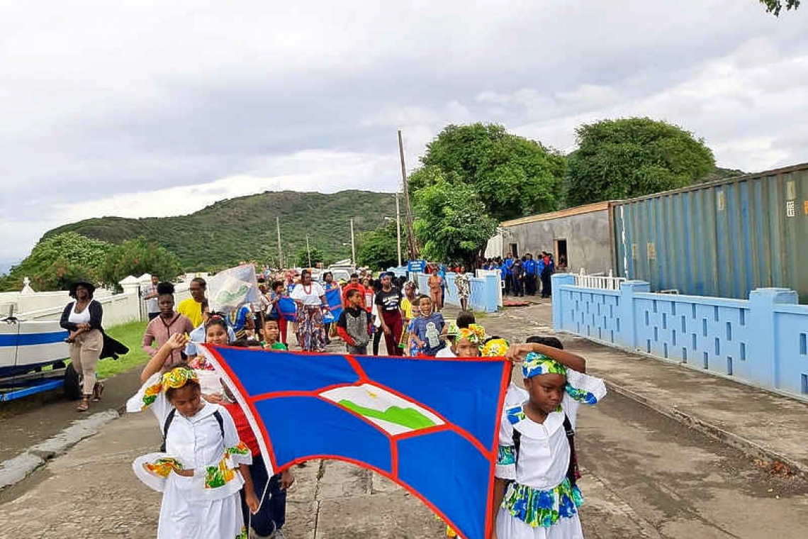 Golden Rock School  holds folkloric parade