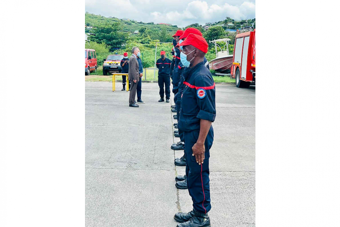 Five volunteer firefighters to  start training in Guadeloupe