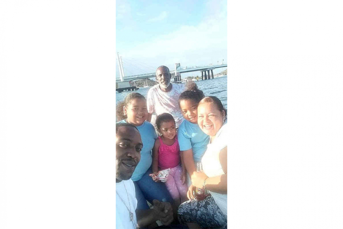 Family in Saba finally  reunited with father