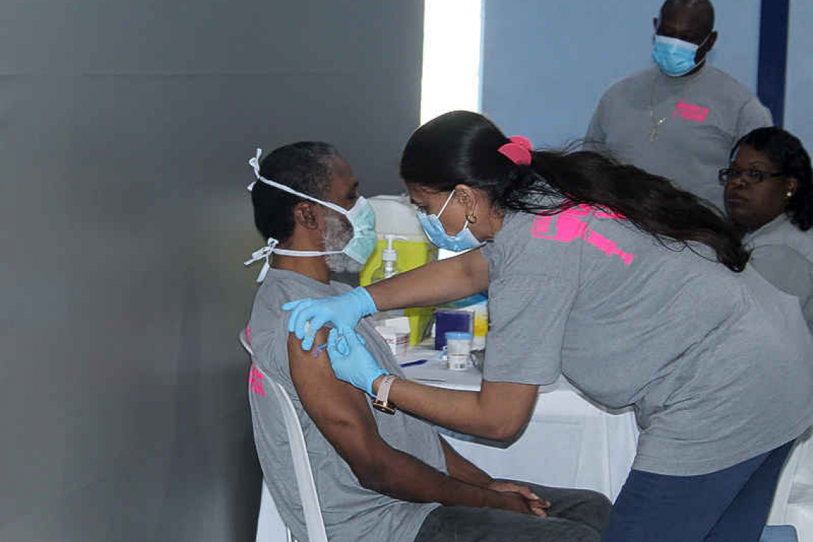 Unit manager of Health Department  receives first vaccine in St. Eustatius