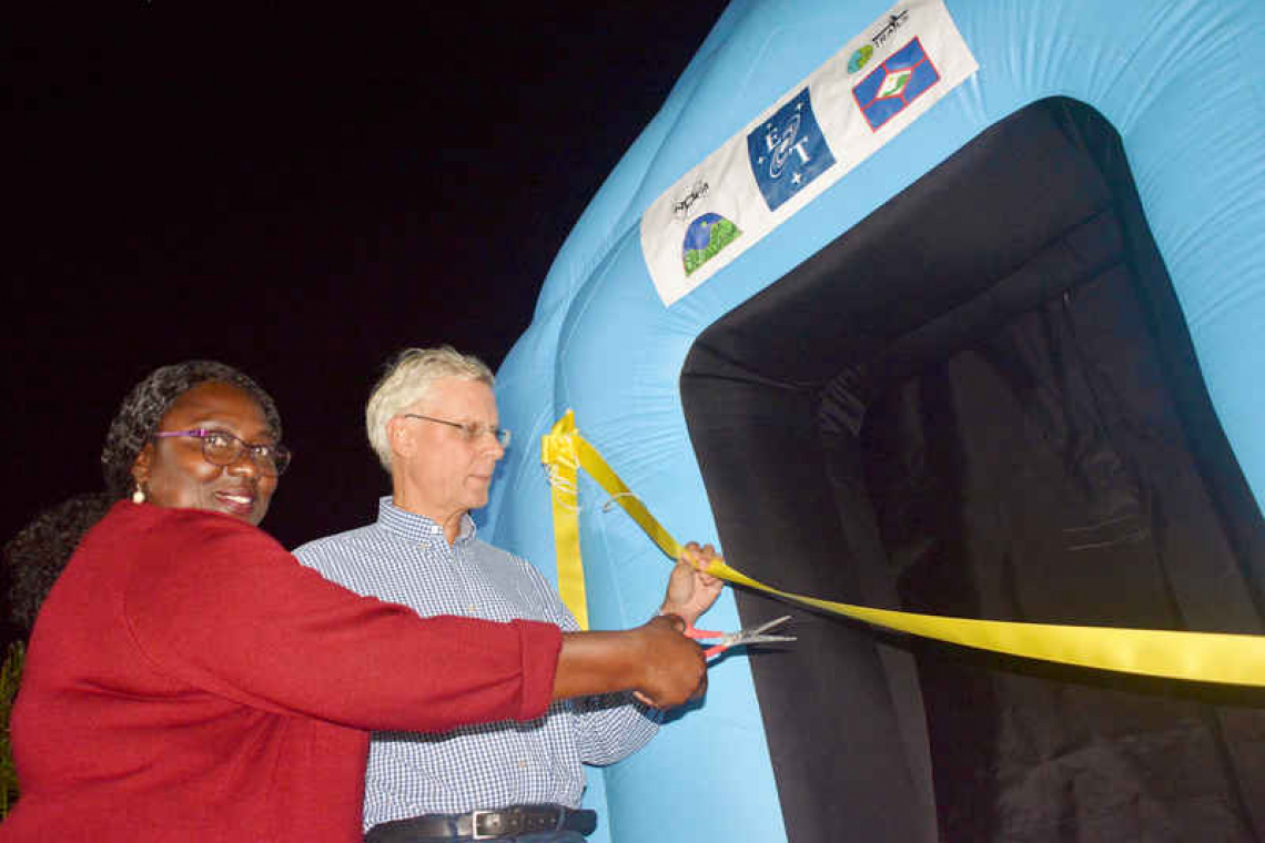 Statia’s Planetarium  officially opens doors