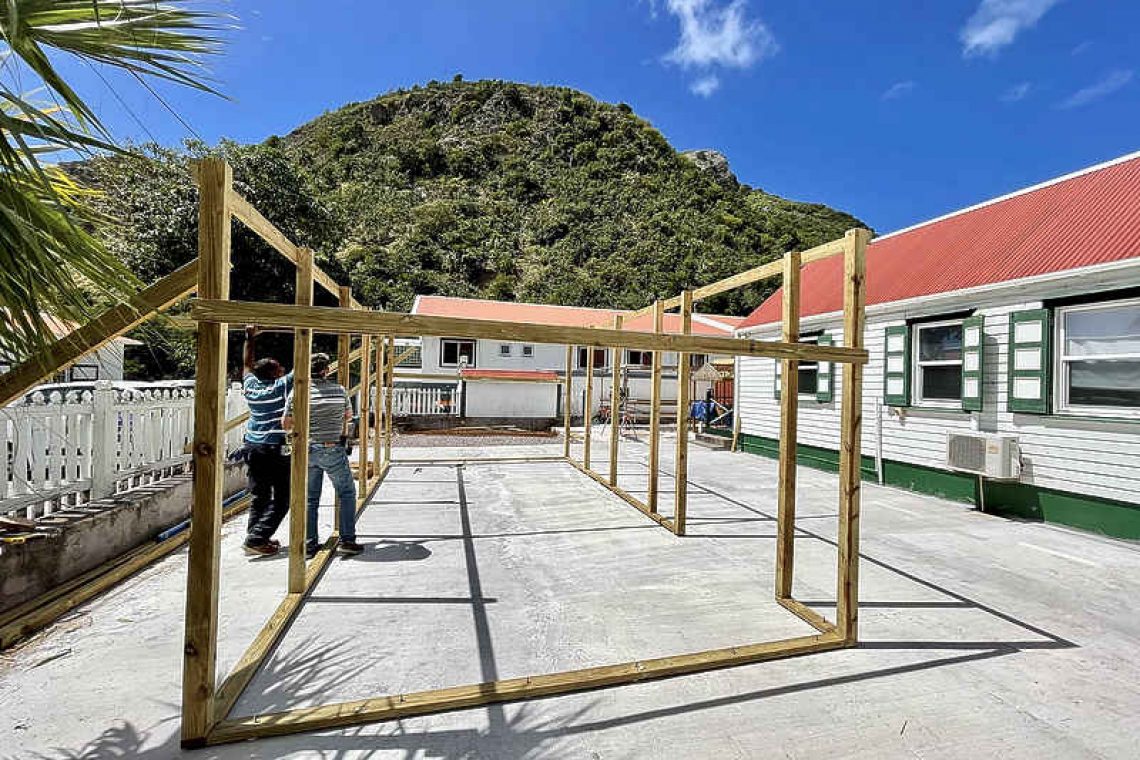 Greenhouse being built  for Saba senior citizens