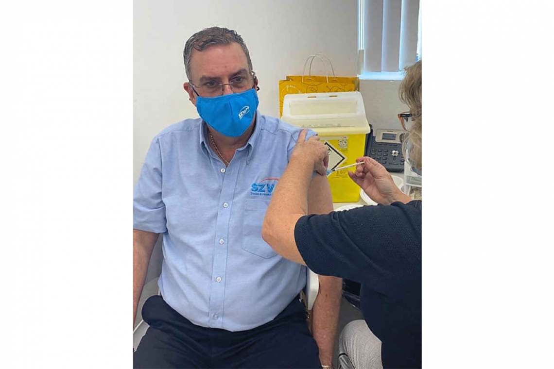SZV director takes  COVID-19 vaccine