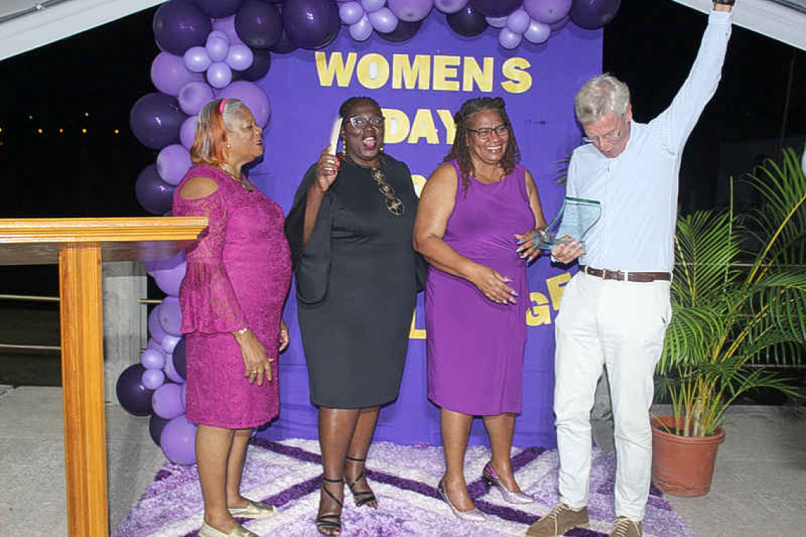 Ceremony honours  St. Eustatius women