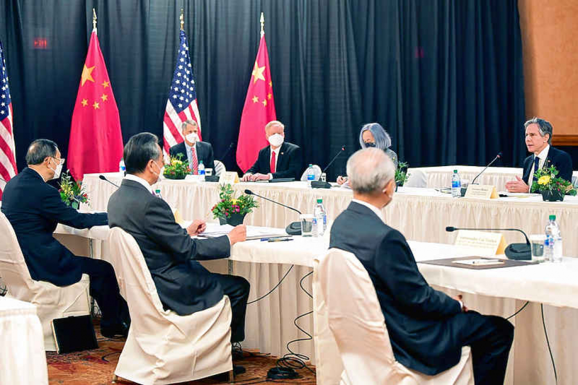 Top American, Chinese diplomats clash publicly