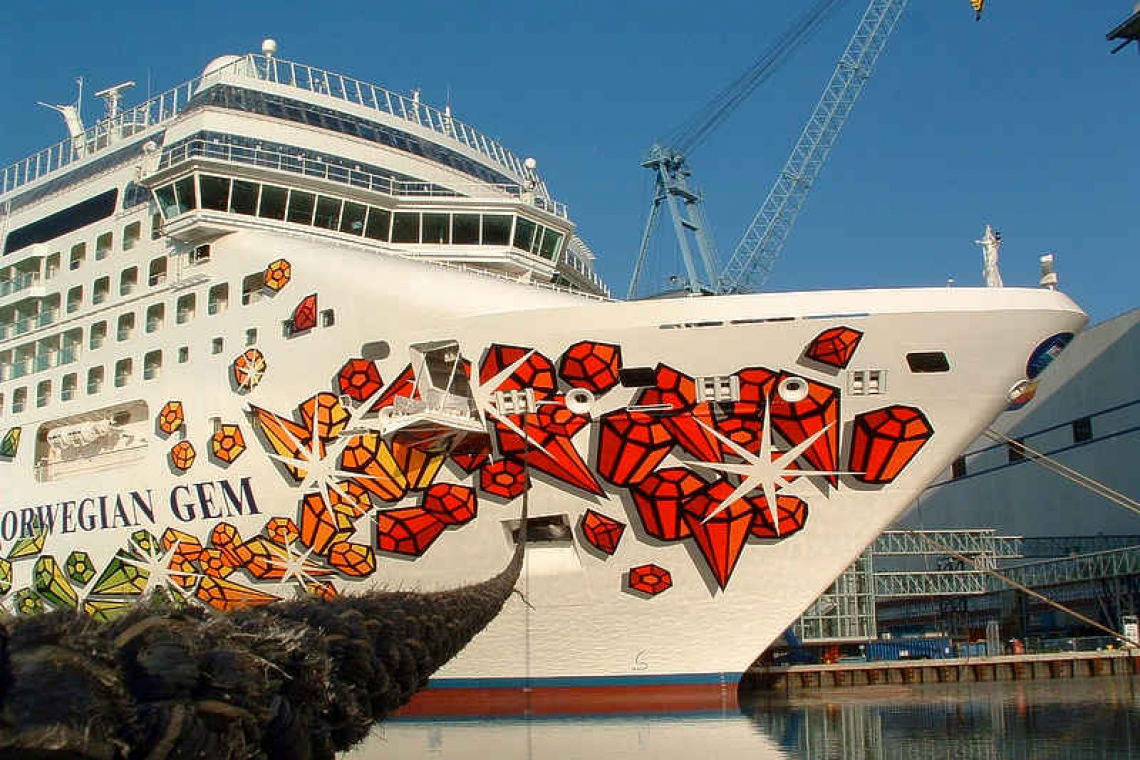 Cruise ship ‘Norwegian Gem’ to start  calling at St. Maarten in mid-August