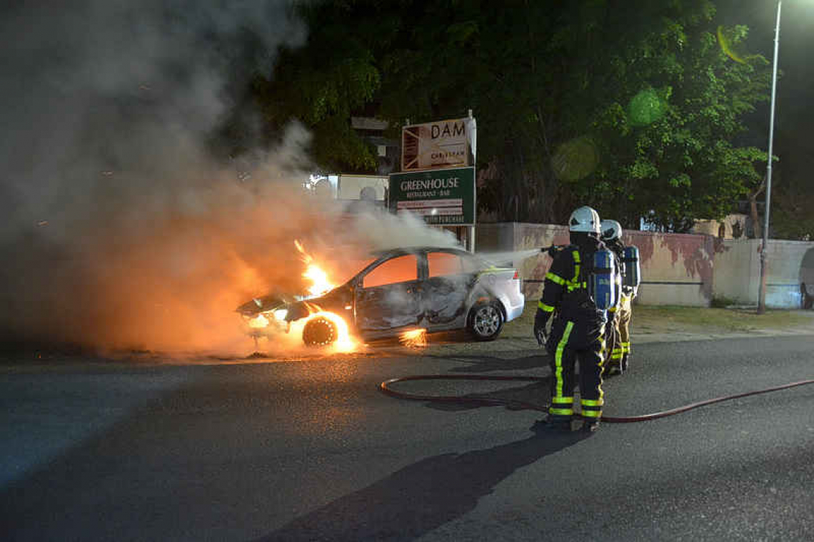 Car burns on  Welfare Road