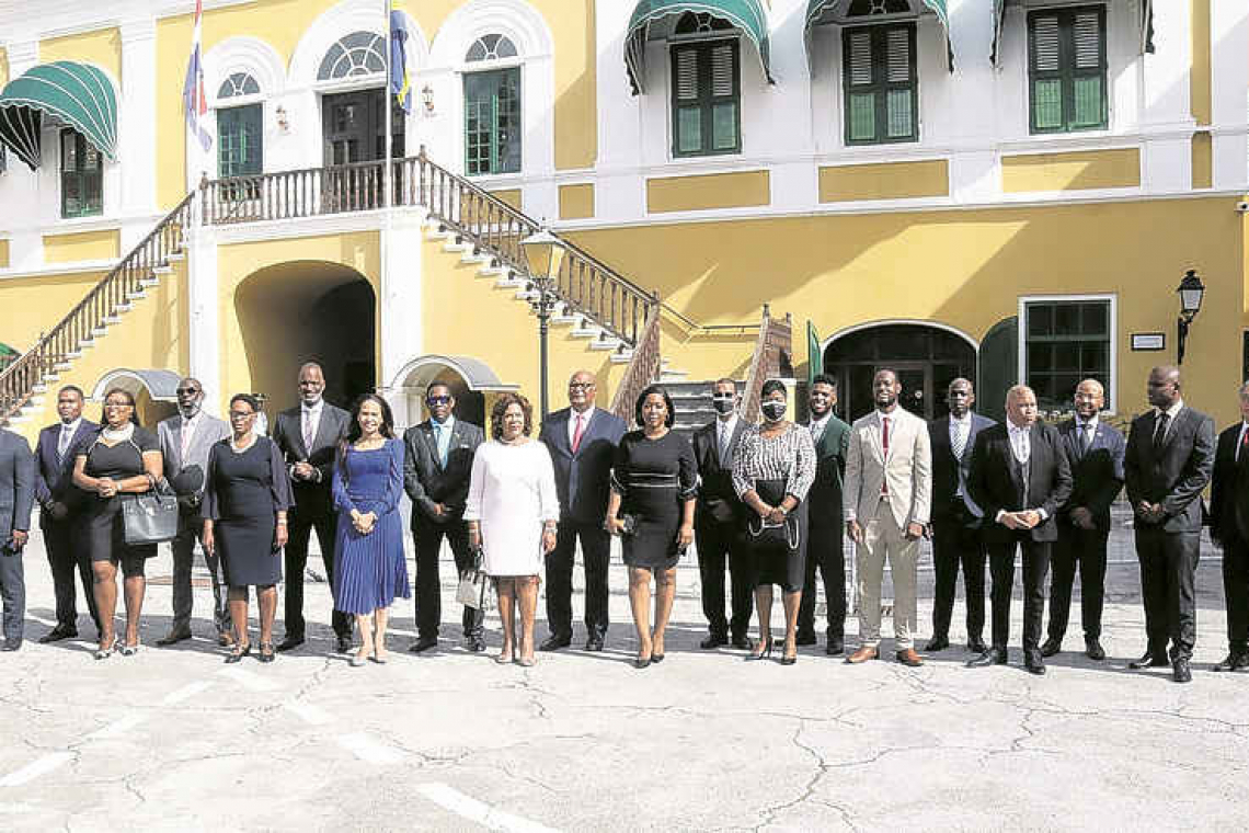 New Curaçao  MPs sworn in