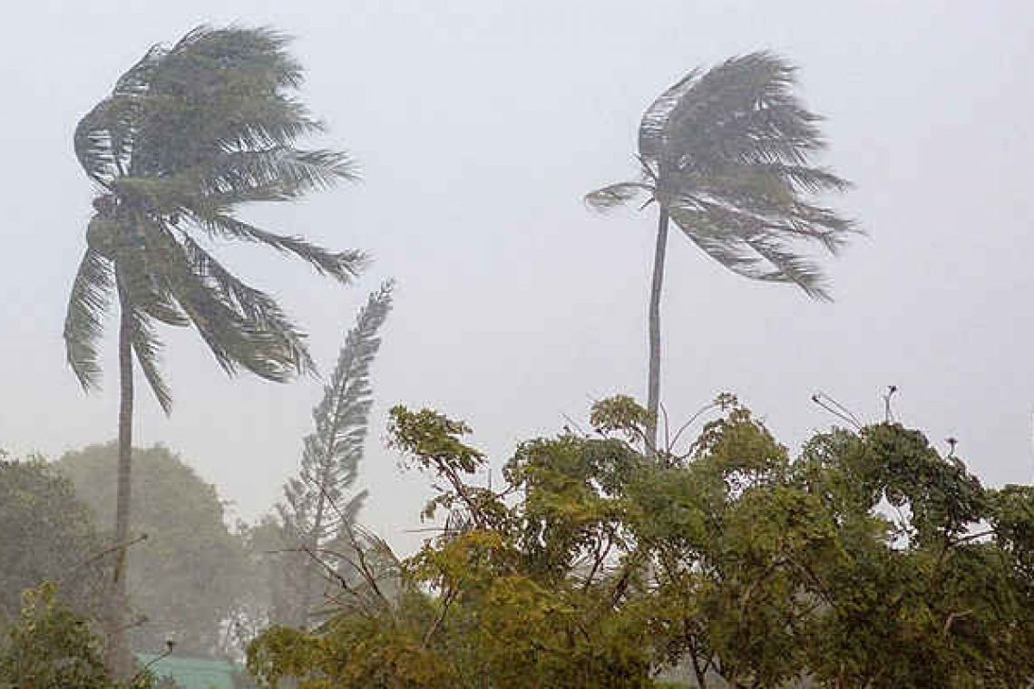       PAHO urges countries to prepare for ‘dual  threat’ of hurricane season and COVID-19