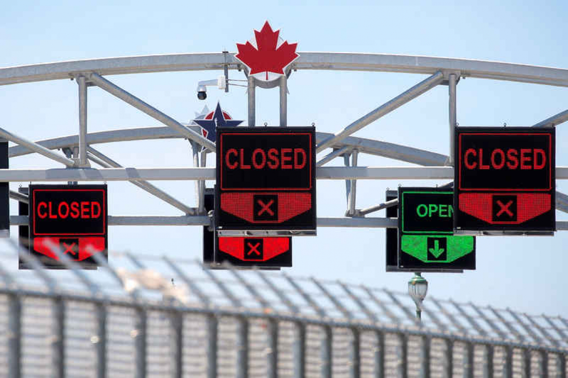 Canada takes step toward lifting border restrictions