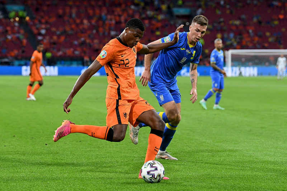 Dumfries header secures Dutch 3-2 win after Ukraine fightback