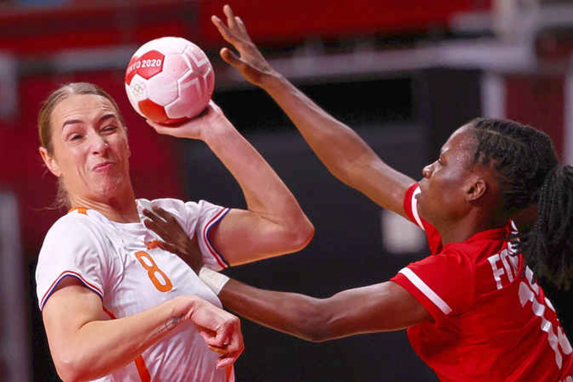    Netherlands, Norway flex muscles to reach handball quarter-finals