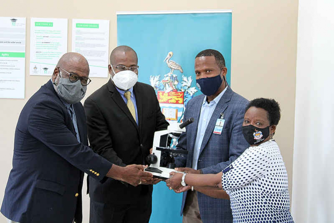 The UWI Five Islands recognises  AUA for lab equipment donation 