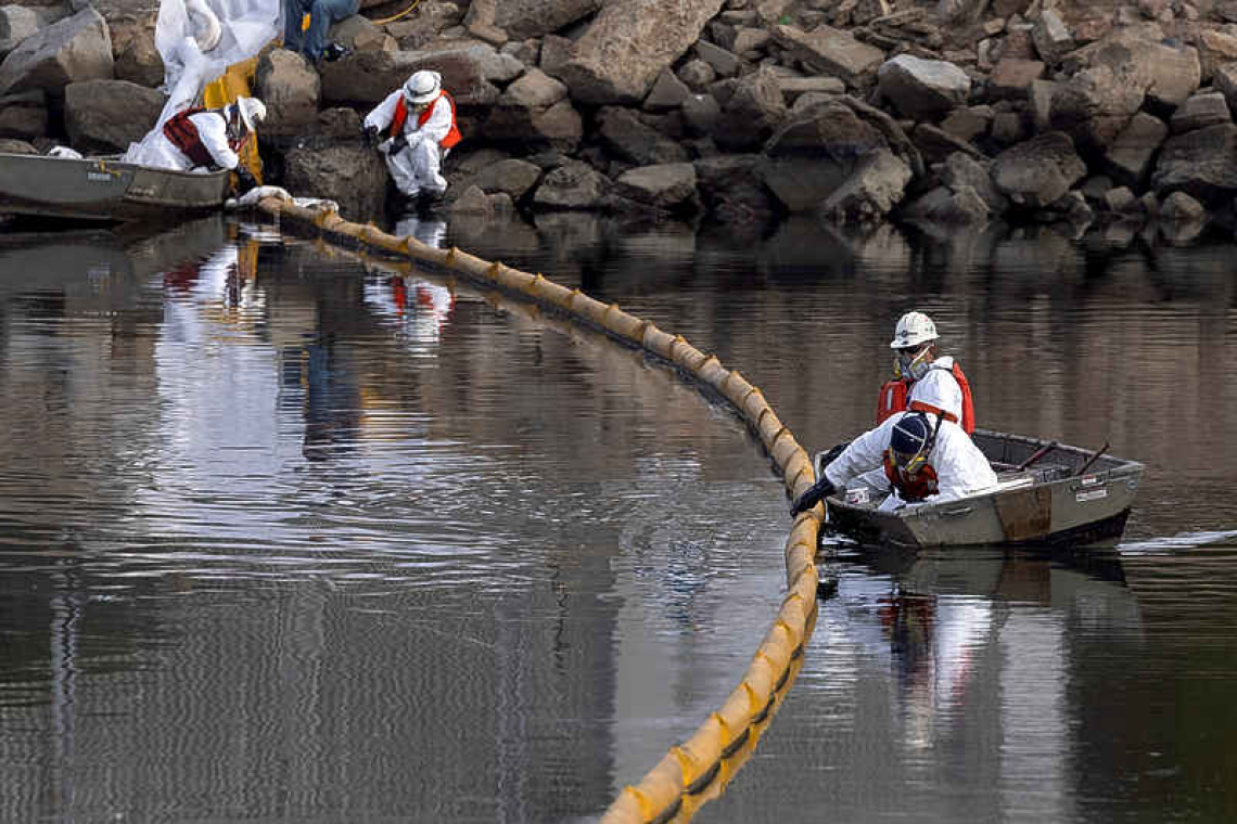 California oil spill cause probed, ship anchor cited as possibility