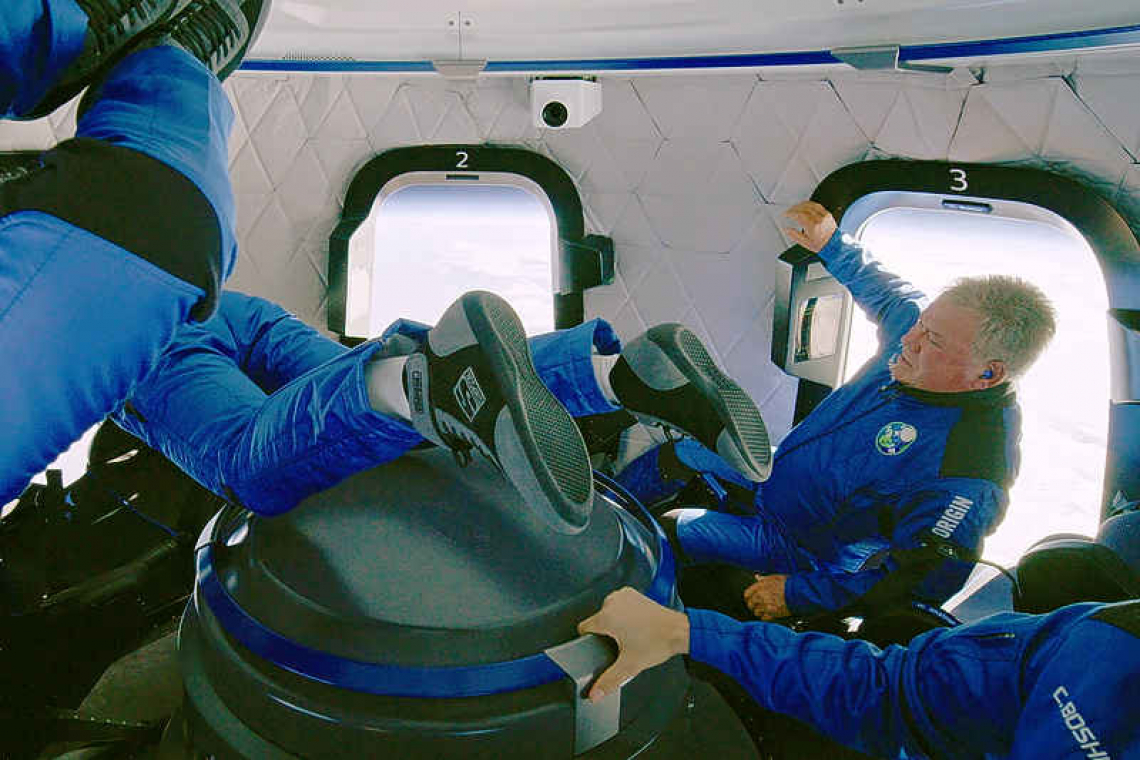 Star Trek's Shatner becomes world's oldest space traveler