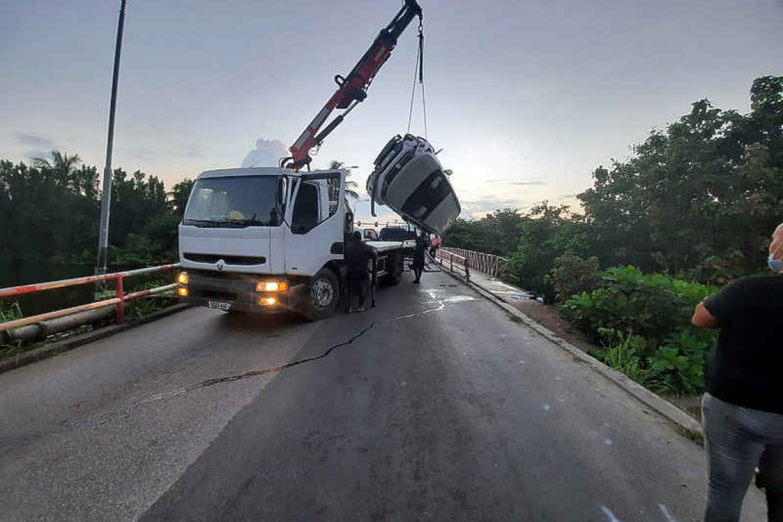  Reckless driver spirals  vehicle into Fresh Pond