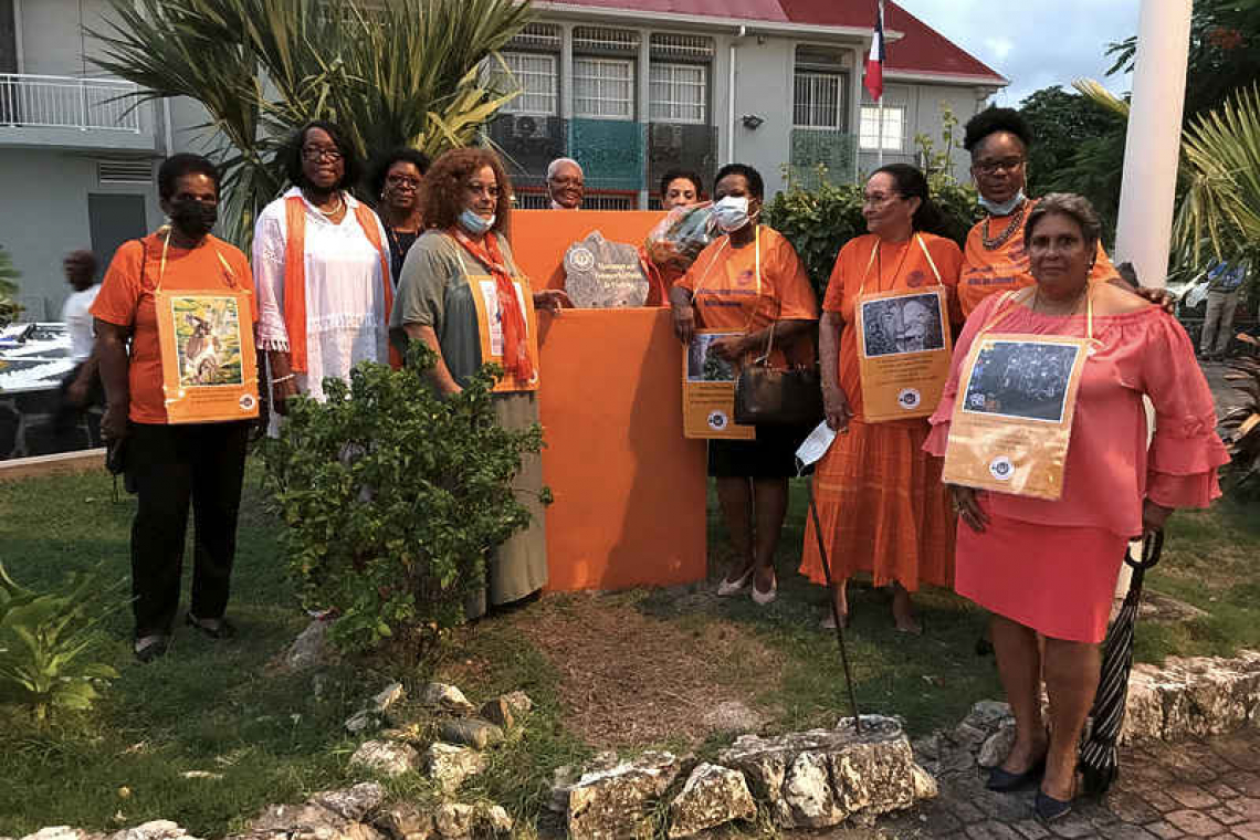 Soroptimists observe International Day for  the Elimination of Violence against Women