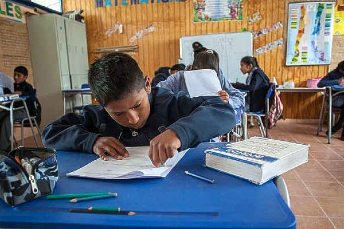      UNESCO warns of lack of progress  in basic learning since 2013 in LAC