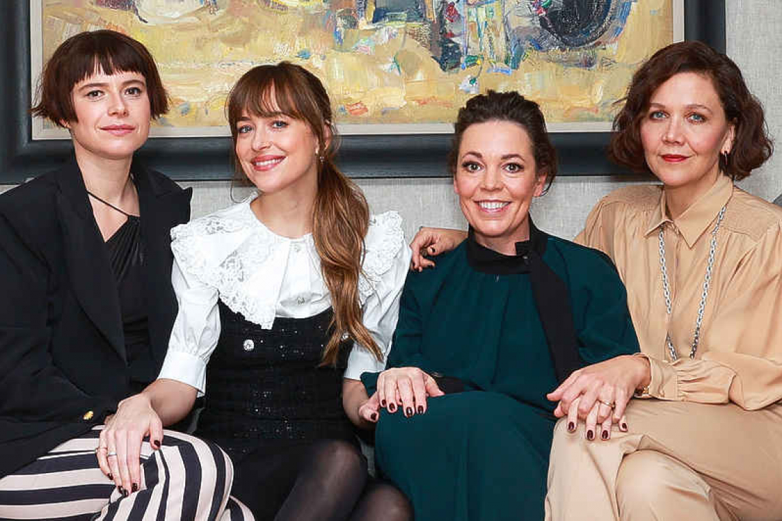 A Minute with: Maggie Gyllenhaal, Olivia Colman on The Lost Daughter