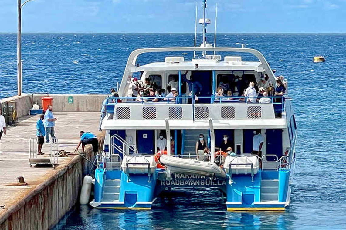    Ferry service late start  not fault of ministries