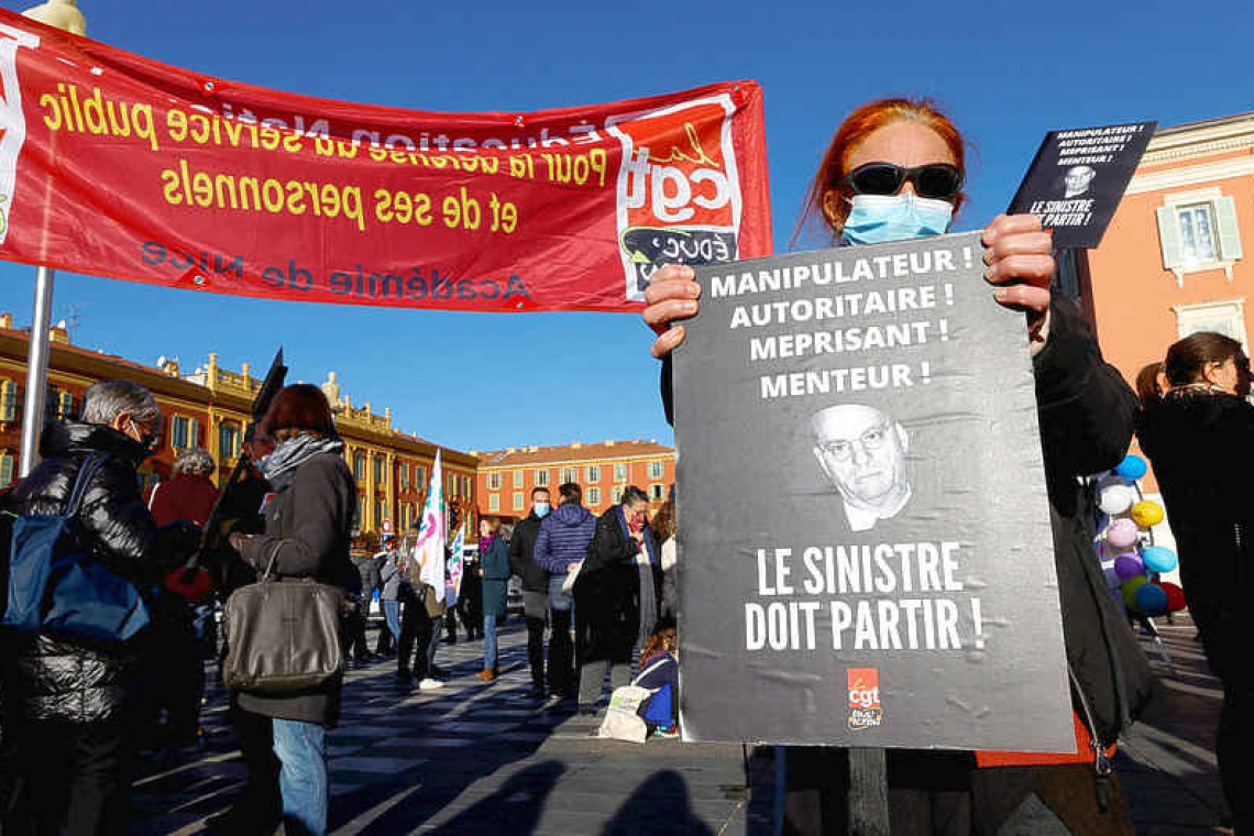  French teachers strike over 'chaotic' COVID-19 strategy